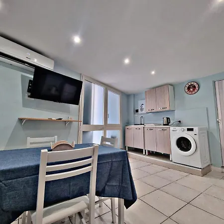 アパート Manfredi *